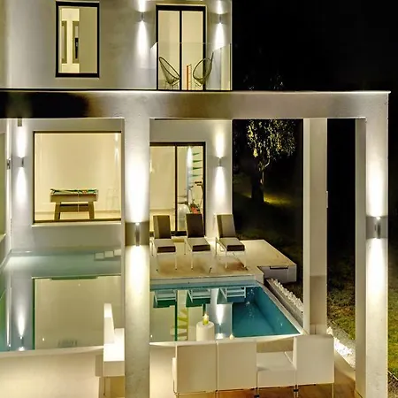Luxury Eve Διαμέρισμα *