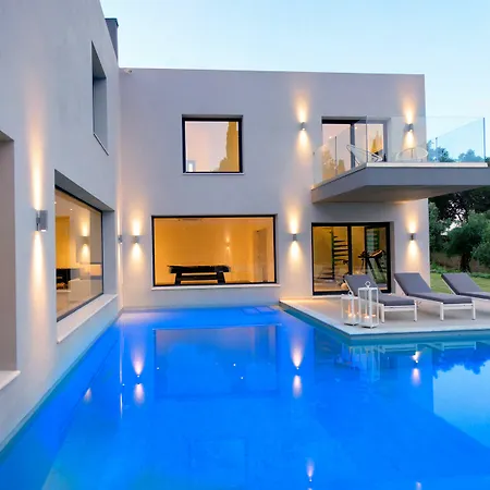 Luxury Eve Virós
